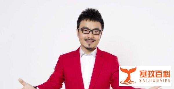 当红主持人的年收入排行，何炅3000万只能排第二，第一高达上亿