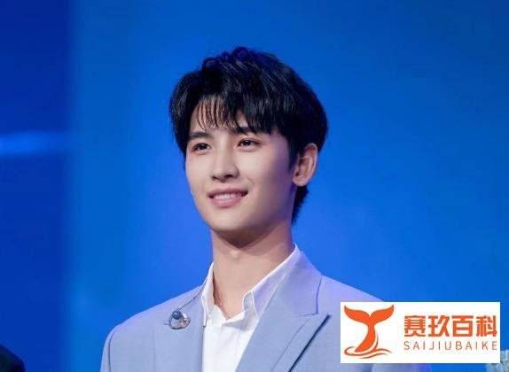 小鲜肉黄俊捷否认劈腿，疑似其前女友霸气喊话：将放床事录音