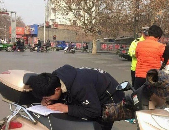 闯红灯为什么罚写红灯停？