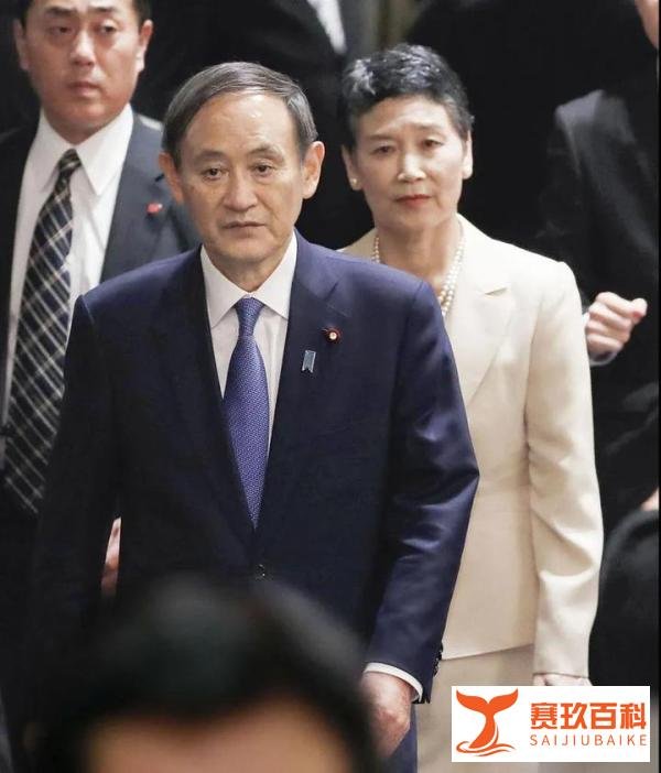日本新首相的爱情故事:农民工与钟点工“一见钟情”