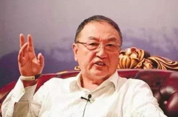 如何评价柳传志一家三代汉奸?