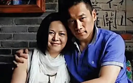 丁海峰的妻子是谁