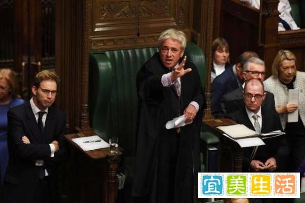 阿拉丁中文网：英国议员光着屁股从妓院醒来，咬定是被中俄陷害!