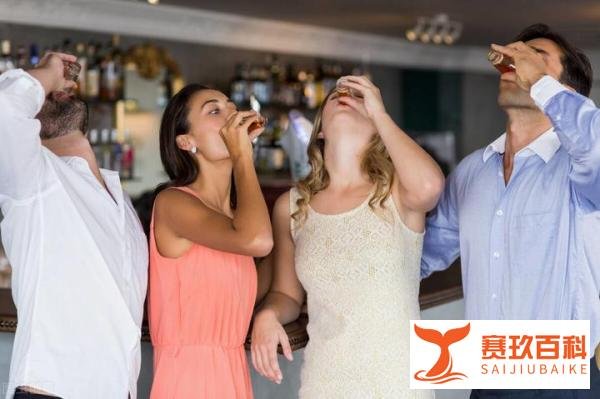 新员工不喝酒,被领导扇耳光打骂,如何正确应对“酒局暴力”?