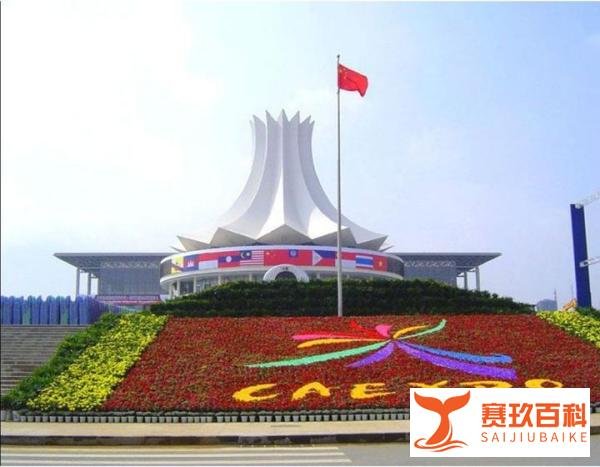 在南宁居然还有人不知道“两会”