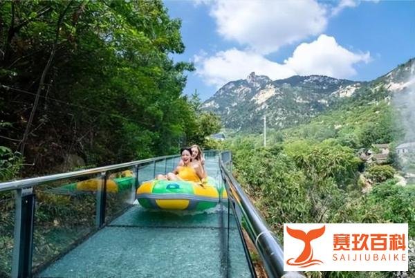 副局长家属泼景区员工热水,纪委介入,涉事女子被行政拘留10日!