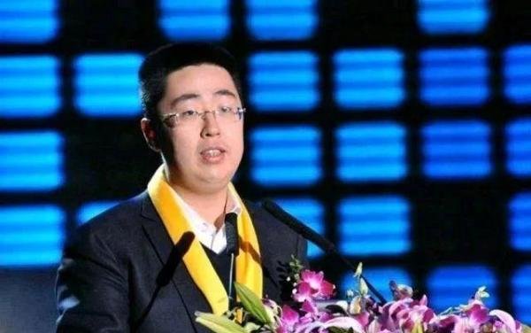 央行前行长之子，空中网创始人 ​