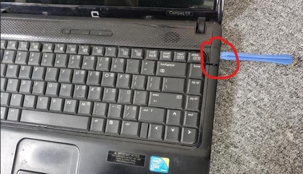 惠普笔记本Compaq511拆机图片分解