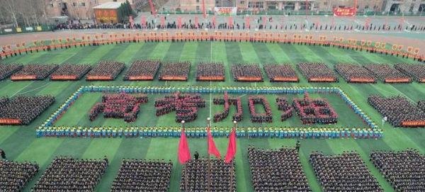 立法机关：建议将“冒名顶替上学”入刑