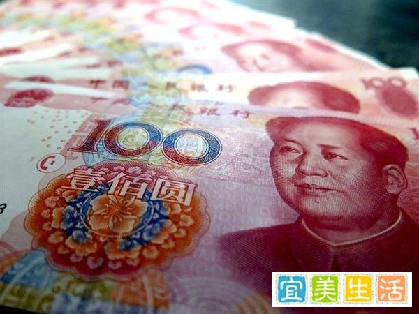 男子去年中千万没花完今年又中千万 这是咋情况？
