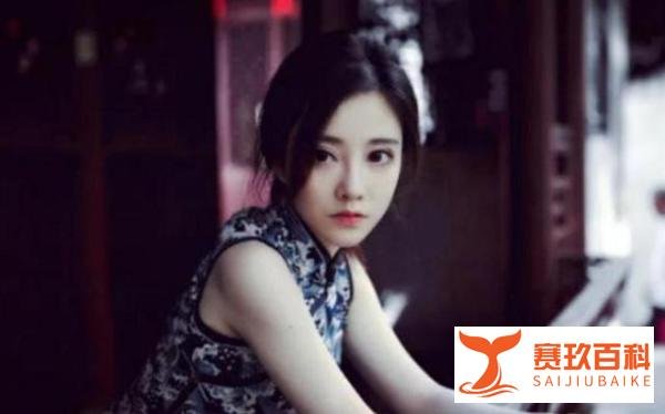 深陷“会计门”，被扒隐婚和素颜，冯提莫这些年经历什么？