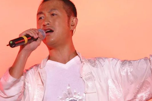 高峰因为什么死的?