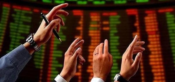 LPR利率下调,“特种兵式”存钱兴起,年轻人为何坐高铁跨省存钱?