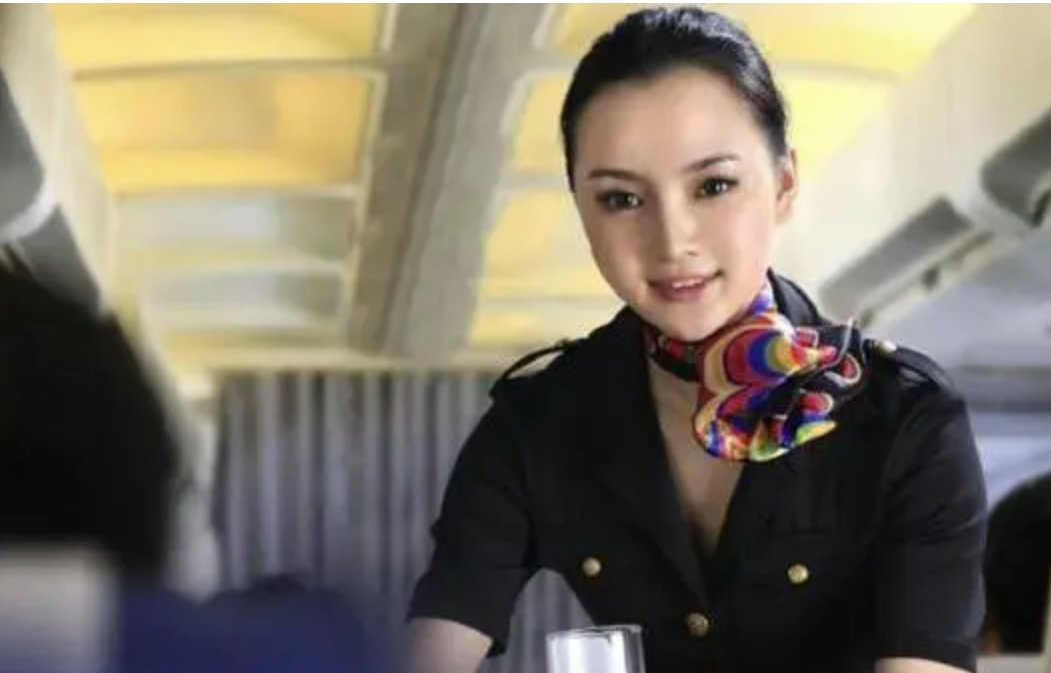 国内6大航空公司回复是否售卖卫生巾，卫生巾是飞机上的“刚需”吗？