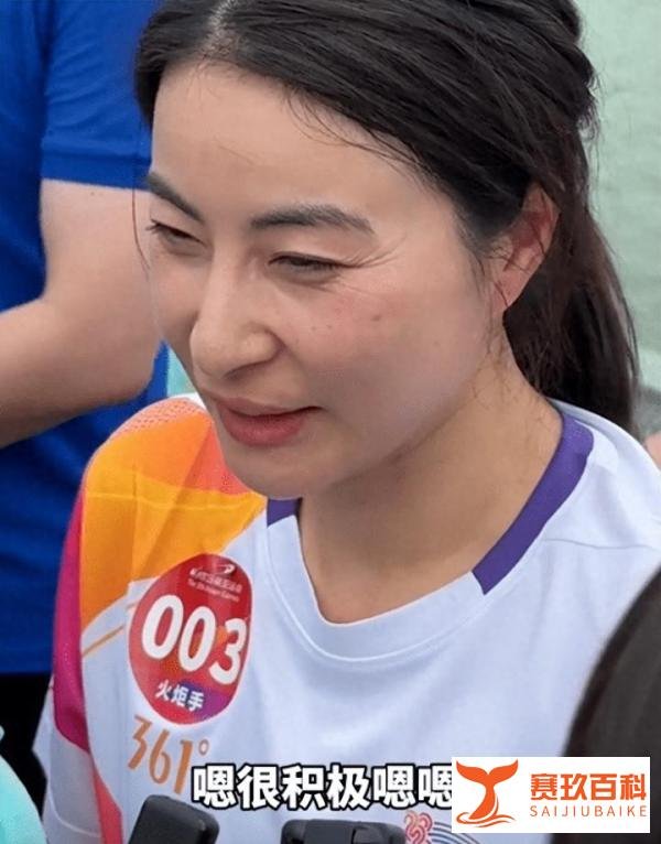 郭晶晶连夜返港，到底发生了什么急事？霍启刚的回答出人意料