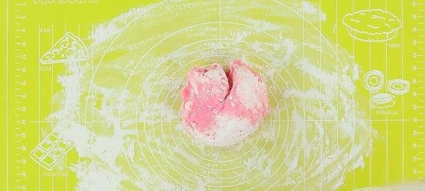 如何制作美味的芭比薯片?