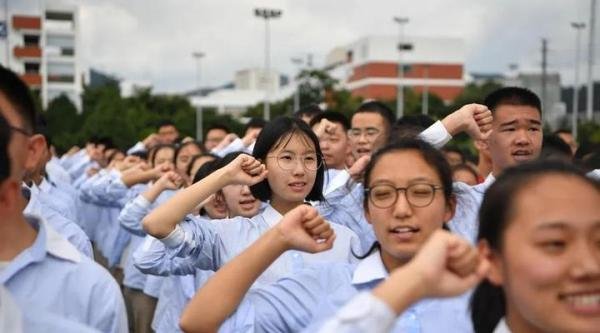立法机关:建议将“冒名顶替上学”入刑