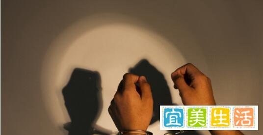 5名环球影城员工出售入园凭证被拘 这是咋情况？