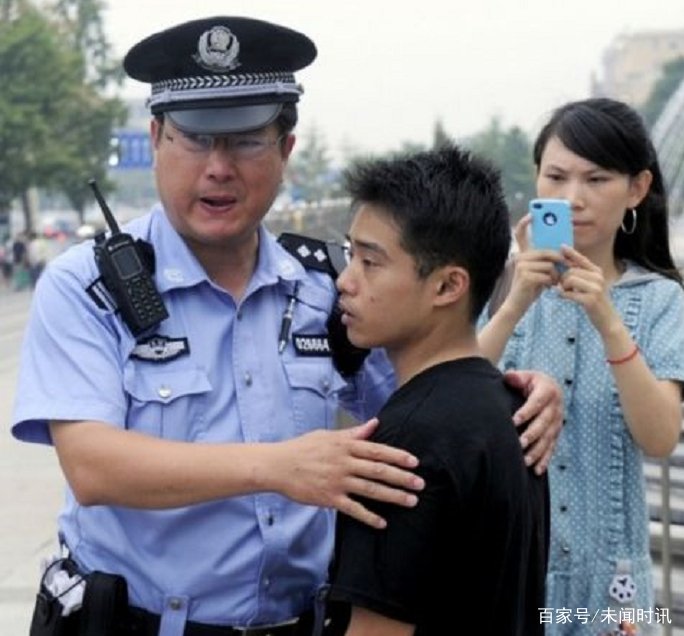 为100块卖掉金牌的世界冠军，沦落街头，后来他怎样了？