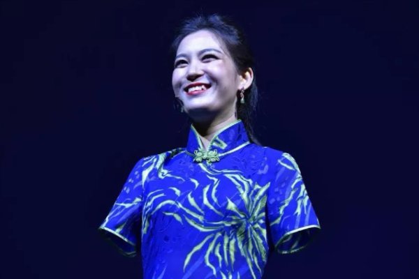 《非诚勿扰》无臂女孩台上牵手，如今过的怎么样？
