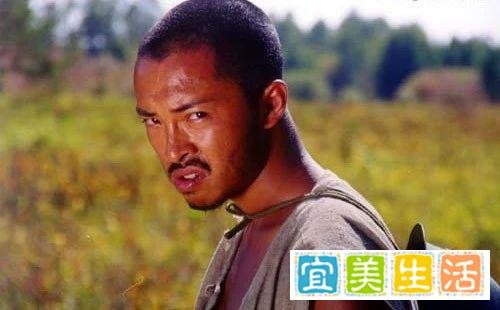 从《红河谷》到《黄河绝恋》再到《紫日》:回首冯小宁的“战争三部曲”
