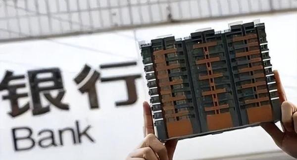 小区封控无收入网友望银行推迟还房贷，银行回应：延迟还款6个月