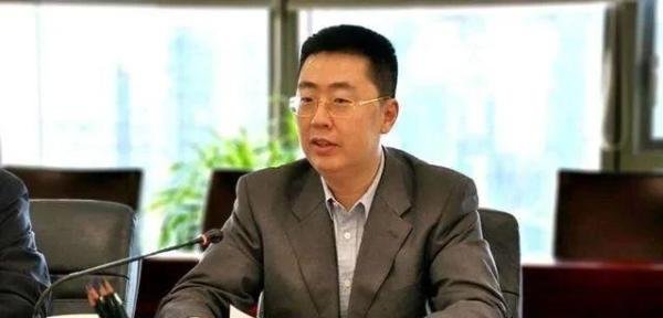 央行前行长之子，空中网创始人 ​