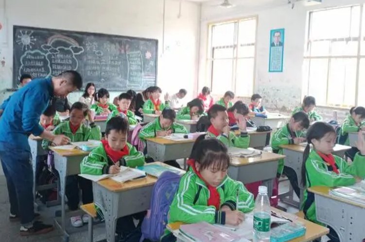 什么是大数？有关大数的信息哪些是错误的？