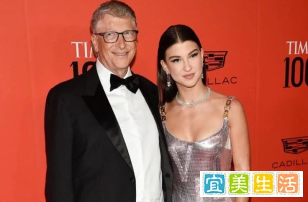 招谁惹谁了？因为Po了一张图，比尔盖茨19岁美艳小女儿惨遭网暴