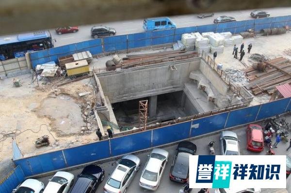 郑州地铁12号线在建区域发生塌方