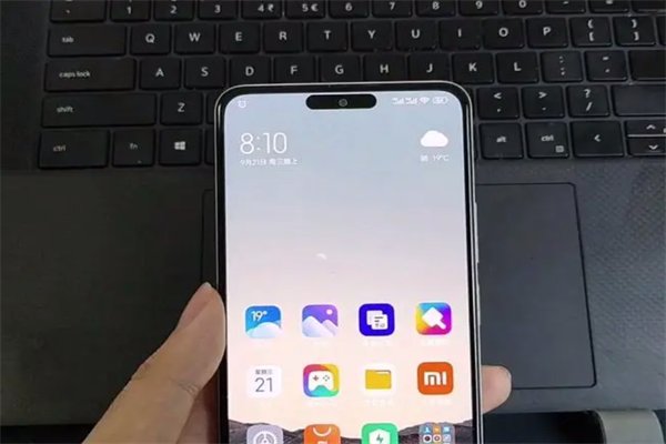 7年前安卓就已实现灵动岛，还适配了第三方APP，谁开发出了灵动岛？