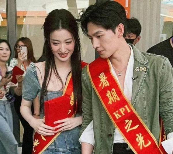 杨洋王楚然好像婚礼迎宾 这是咋情况？