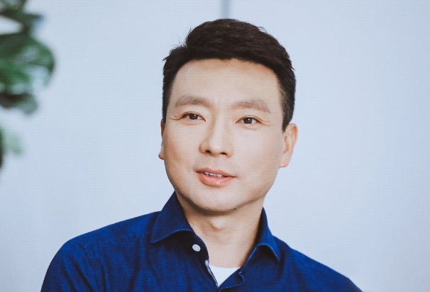 康辉被央视解聘的原因