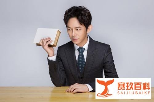 谢娜澄清结婚收何炅700万礼金，表示自己被新闻吓到，只有几千块