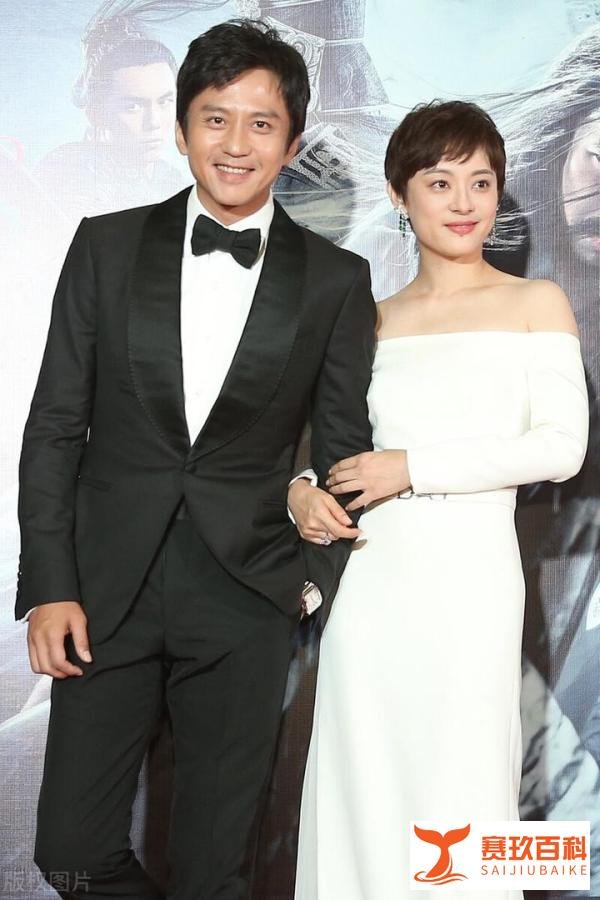 邓超孙俪夫妇，开300万豪车逛街，真的如此高调吗？