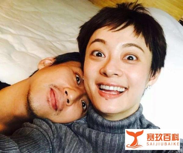 邓超孙俪夫妇，开300万豪车逛街，真的如此高调吗？